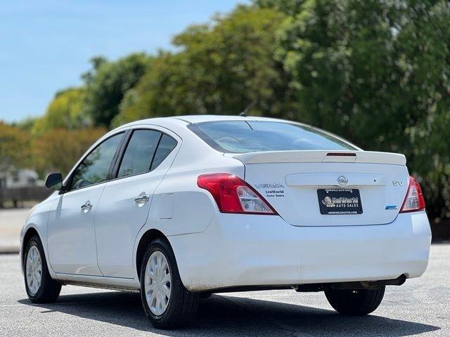 Nissan Versa 4dr Sdn CVT 1.6 SV 2014