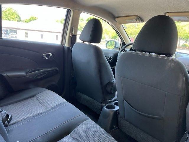 Nissan Versa 4dr Sdn CVT 1.6 SV 2014
