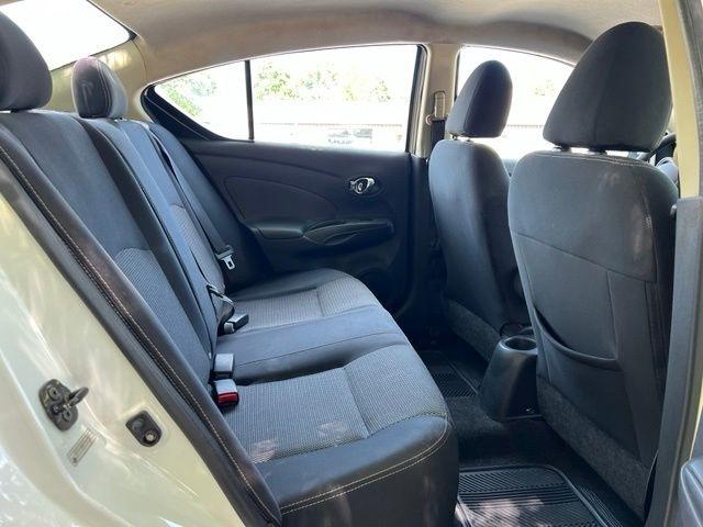 Nissan Versa 4dr Sdn CVT 1.6 SV 2014