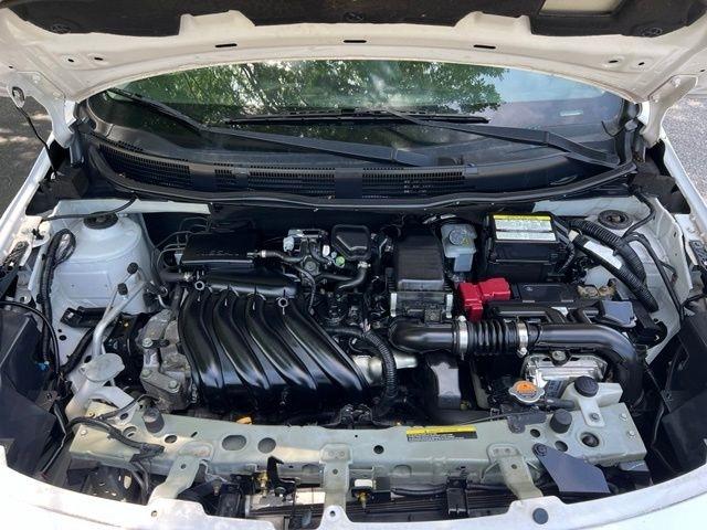 Nissan Versa 4dr Sdn CVT 1.6 SV 2014
