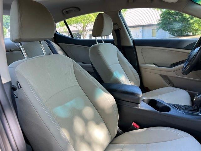 Kia Optima 4dr Sdn LX 2013