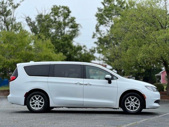 Chrysler Pacifica Touring FWD 2017