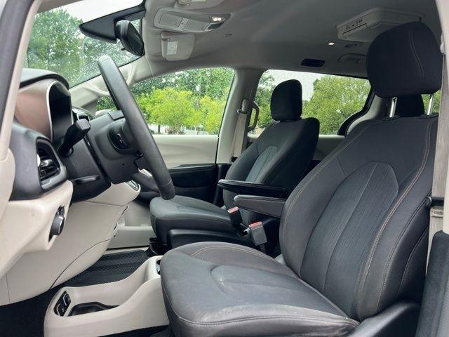 Chrysler Pacifica Touring FWD 2017