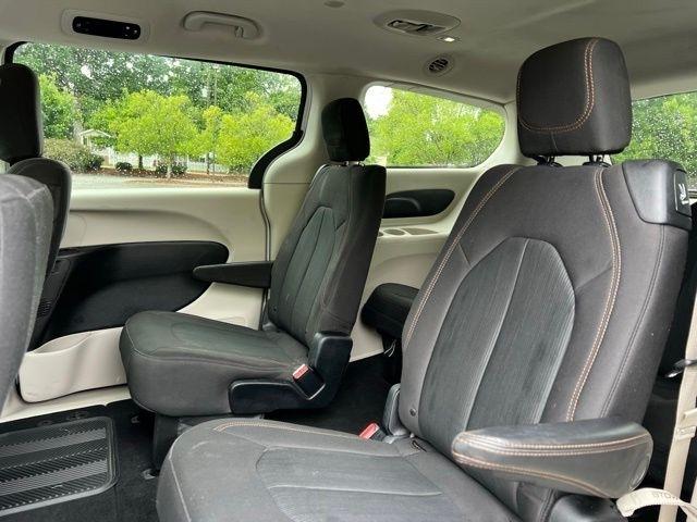 Chrysler Pacifica Touring FWD 2017