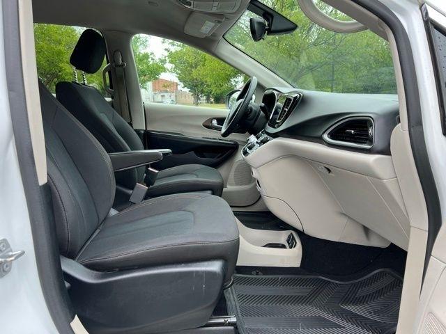 Chrysler Pacifica Touring FWD 2017