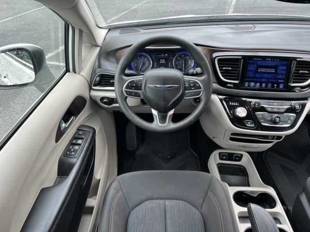 Chrysler Pacifica Touring FWD 2017