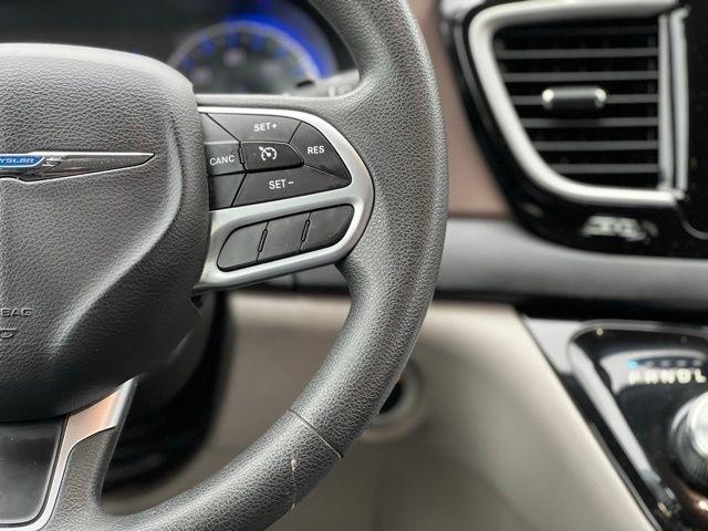Chrysler Pacifica Touring FWD 2017