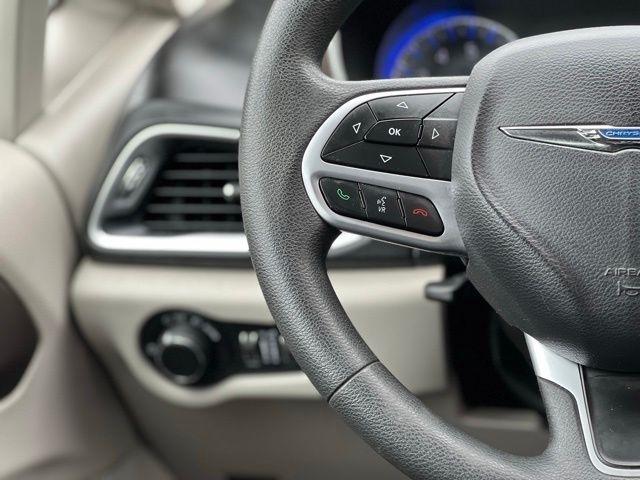 Chrysler Pacifica Touring FWD 2017