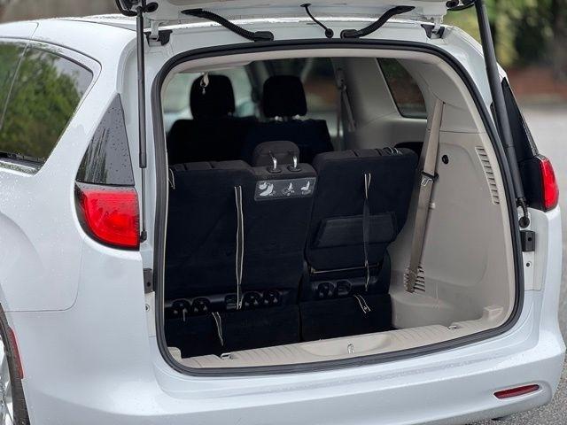 Chrysler Pacifica Touring FWD 2017