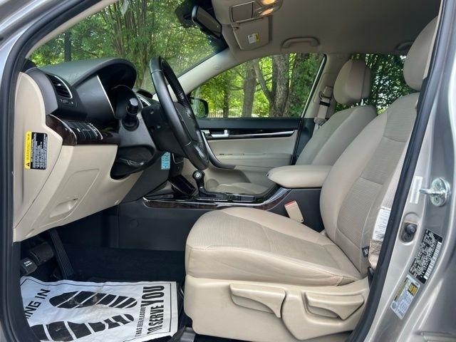 Kia Sorento 2WD 4dr I4 LX 2015
