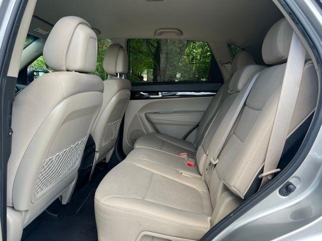 Kia Sorento 2WD 4dr I4 LX 2015