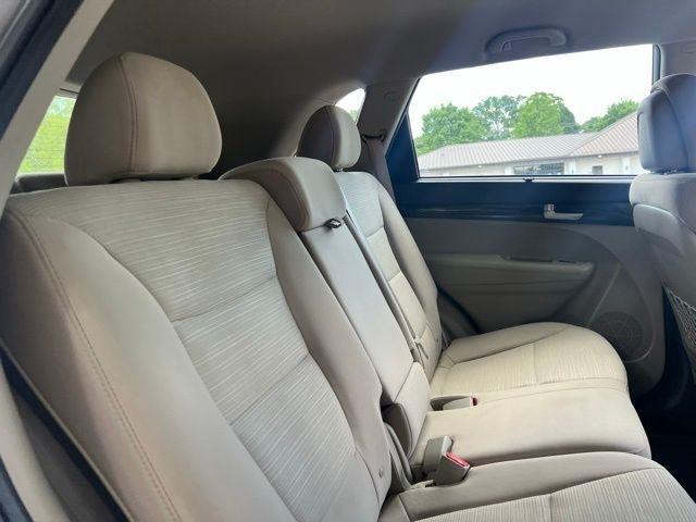 Kia Sorento 2WD 4dr I4 LX 2015