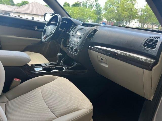 Kia Sorento 2WD 4dr I4 LX 2015