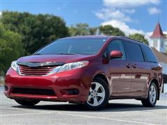 2016 Toyota Sienna 