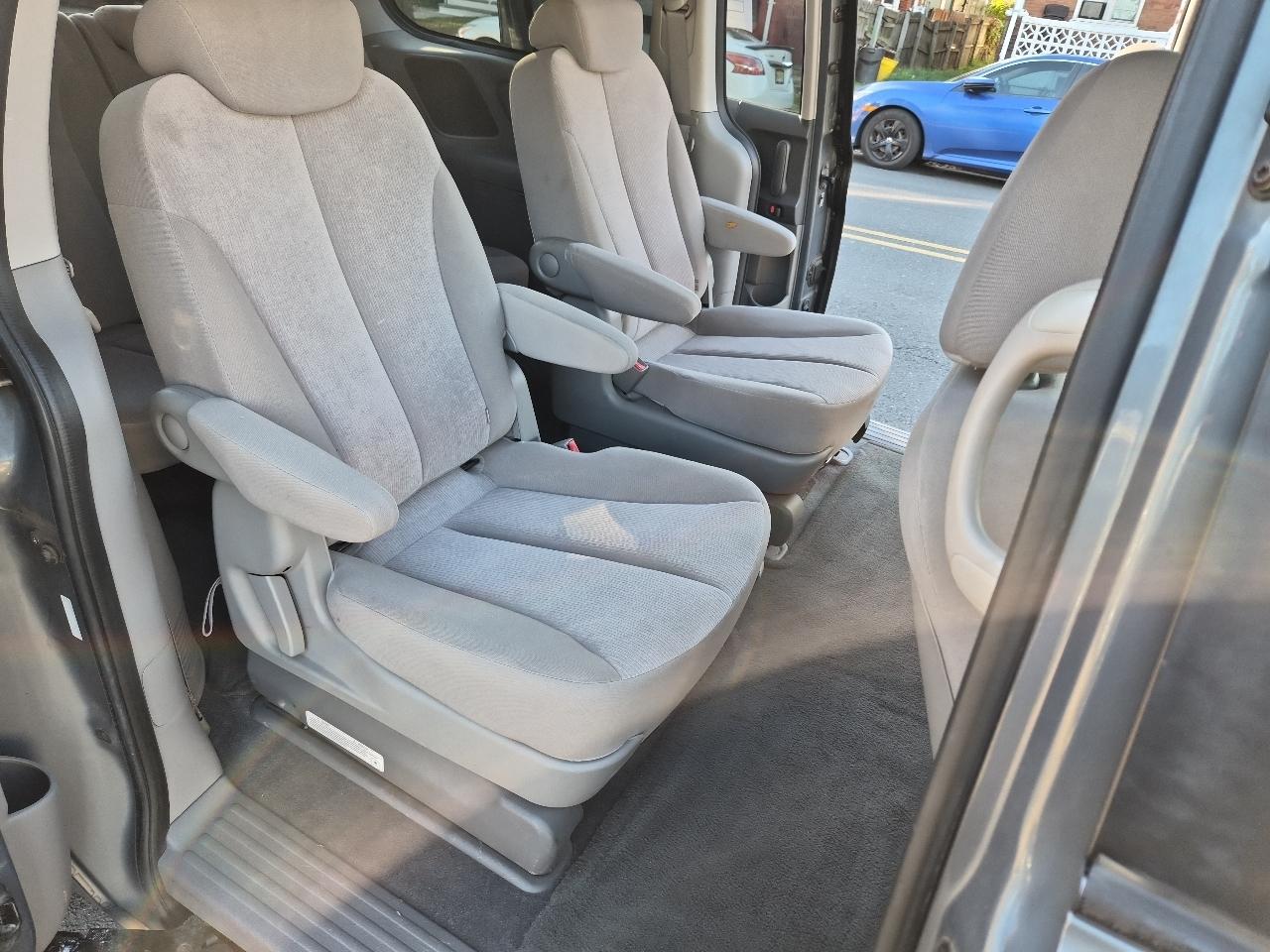 Kia Sedona EX LWB 2009