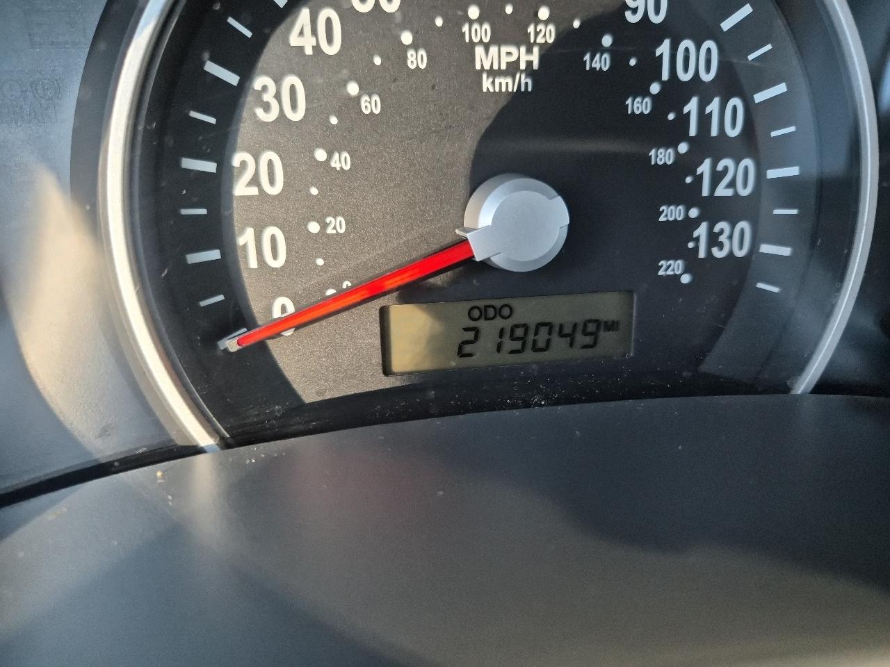 Kia Sedona EX LWB 2009