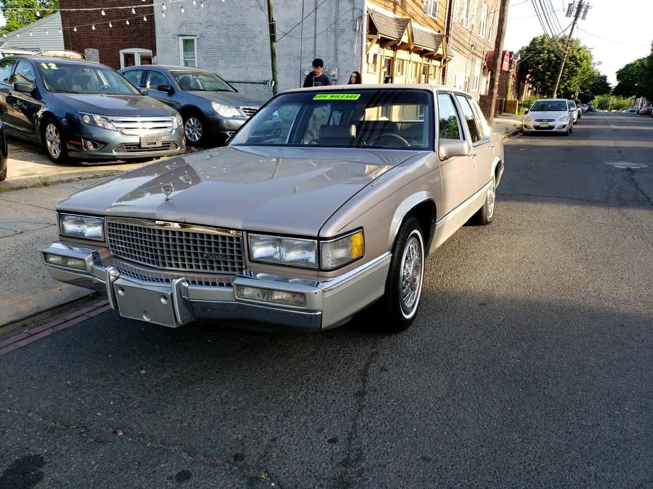 Cadillac DeVille Sedan 1989