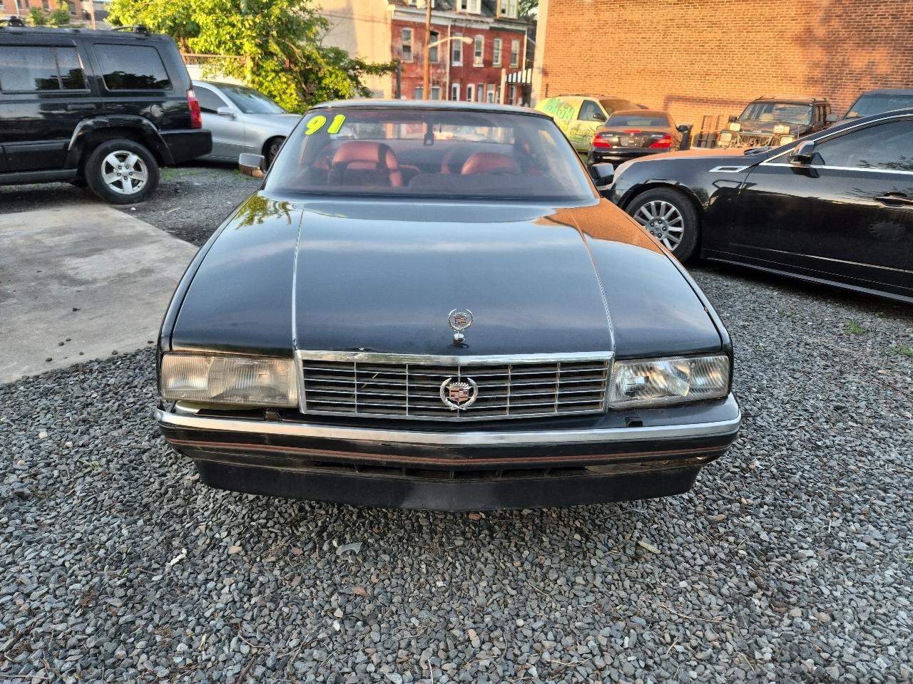 Cadillac Allante Base 1991