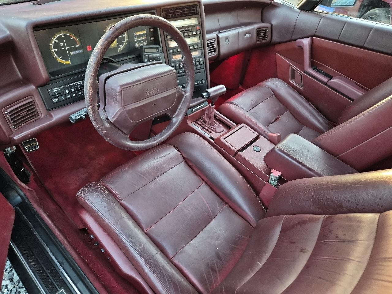 Cadillac Allante Base 1991
