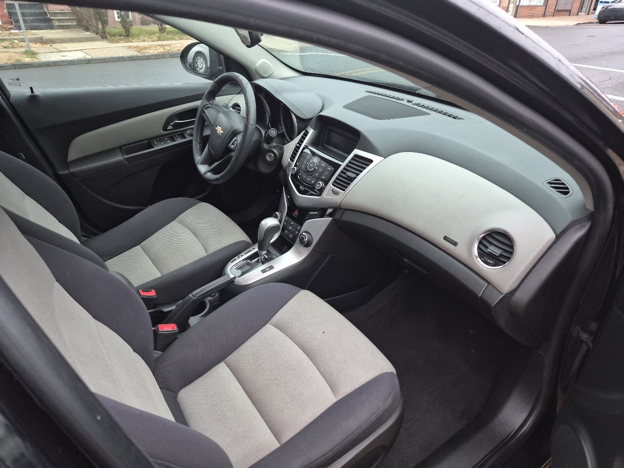 Chevrolet Cruze LS Auto 2015