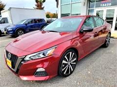 2021 Nissan Altima 2.5 SR Sedan 2021 Nissan Altima 2.5 SR Sedan