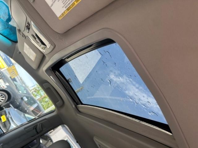 Toyota Sienna XLE Auto Access Seat FWD 7-Passenger (Natl) 2017