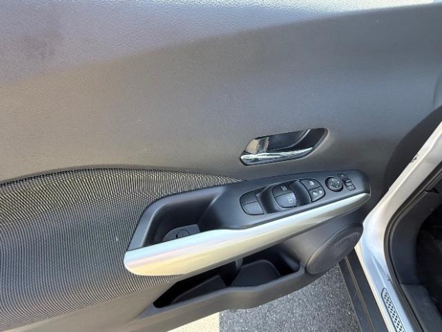 Nissan Kicks SV FWD 2019