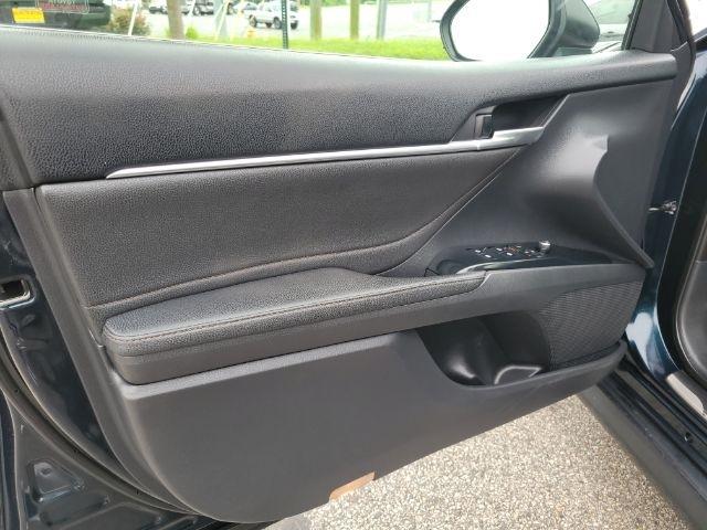 Toyota Camry XLE Auto (Natl) 2018