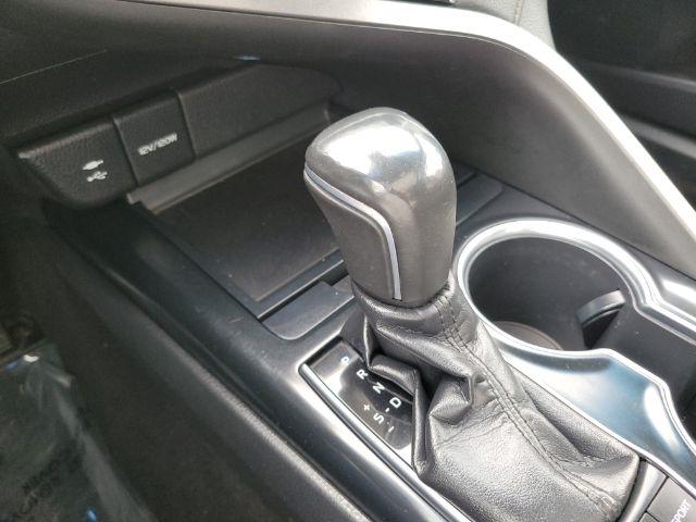 Toyota Camry XLE Auto (Natl) 2018