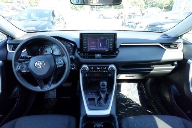 Toyota RAV4 XLE FWD (Natl) 2021