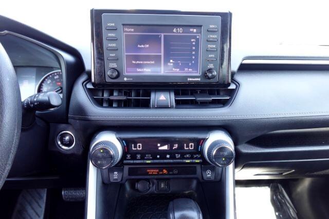 Toyota RAV4 XLE FWD (Natl) 2021