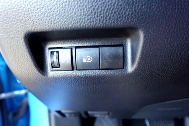 Toyota RAV4 XLE FWD (Natl) 2021