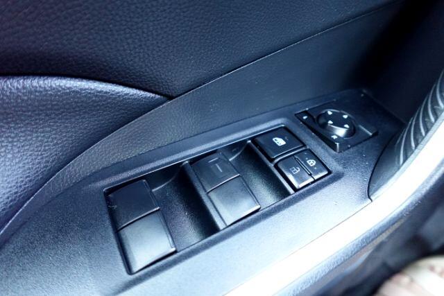 Toyota RAV4 XLE FWD (Natl) 2021