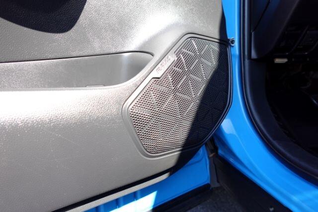 Toyota RAV4 XLE FWD (Natl) 2021