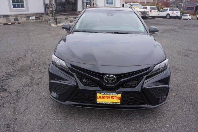 Toyota Camry SE Auto (Natl) 2022