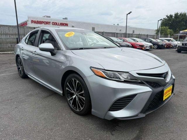Toyota Camry XLE Auto (Natl) 2019