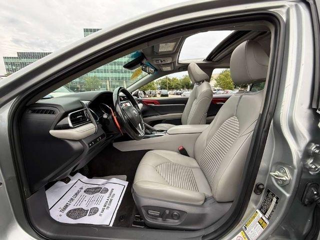 Toyota Camry XLE Auto (Natl) 2019