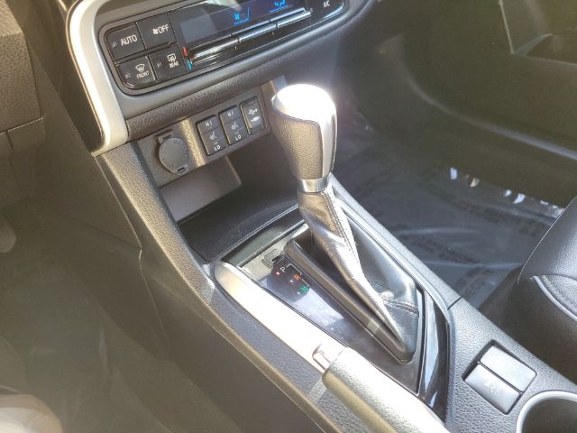 Toyota Corolla XLE CVT (Natl) 2018