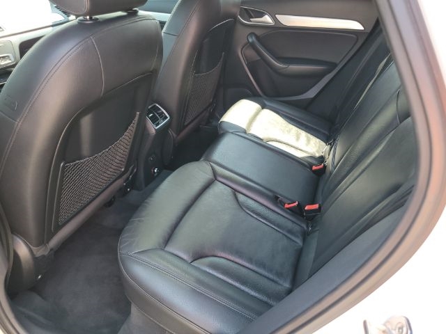 Audi Q3 2.0 TFSI Premium FWD 2018 Audi Q3 2.0 TFSI Premium FWD 2018