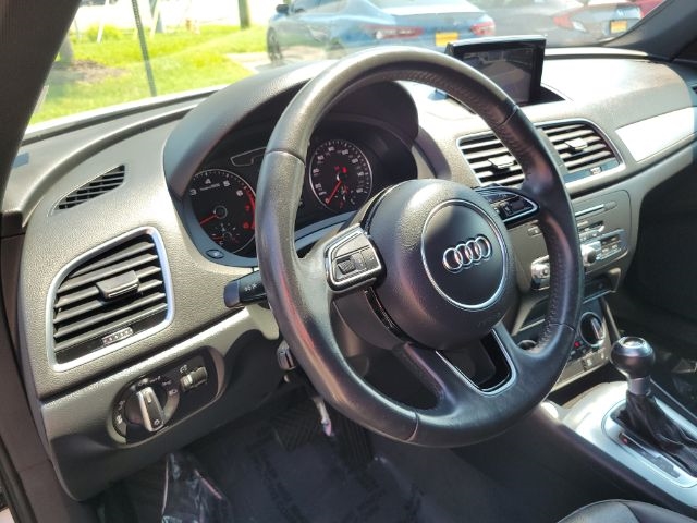 Audi Q3 2.0 TFSI Premium FWD 2018 Audi Q3 2.0 TFSI Premium FWD 2018