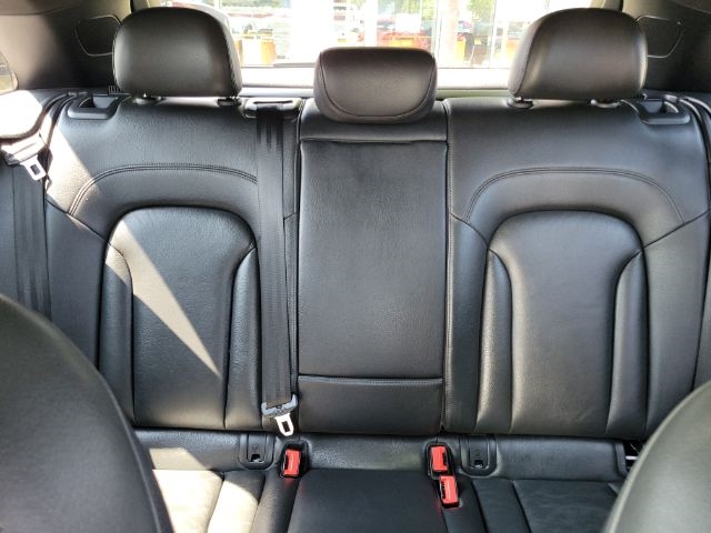 Audi Q3 2.0 TFSI Premium FWD 2018 Audi Q3 2.0 TFSI Premium FWD 2018