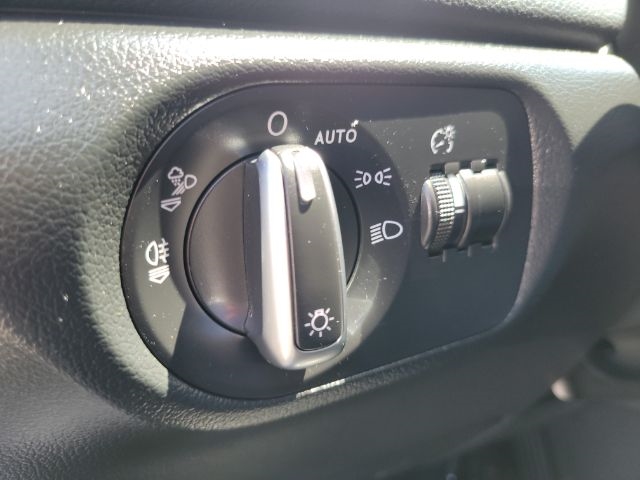 Audi Q3 2.0 TFSI Premium FWD 2018 Audi Q3 2.0 TFSI Premium FWD 2018