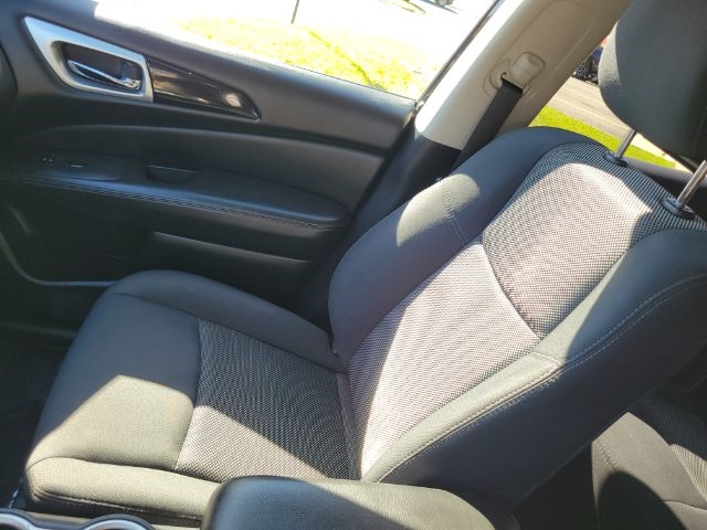 Nissan Pathfinder FWD S 2019 Nissan Pathfinder FWD S 2019