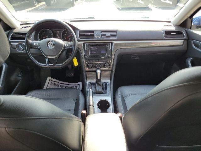 Volkswagen Passat 4dr Sdn 1.8T Auto SE PZEV 2016