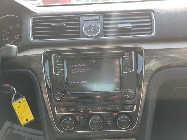 Volkswagen Passat 4dr Sdn 1.8T Auto SE PZEV 2016