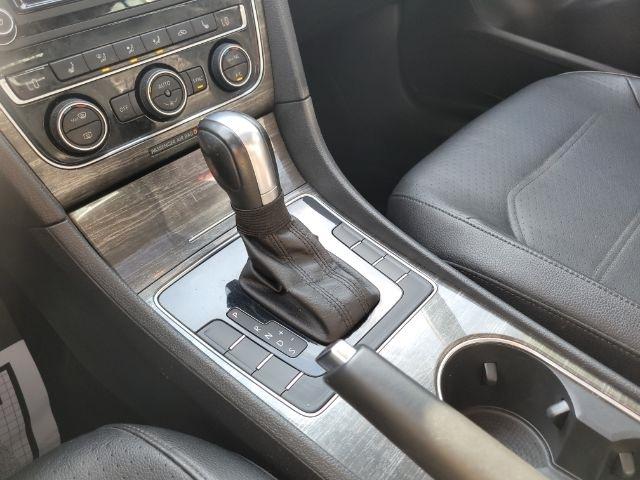 Volkswagen Passat 4dr Sdn 1.8T Auto SE PZEV 2016