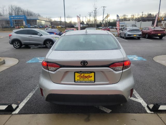 Toyota Corolla LE CVT (Natl) 2024