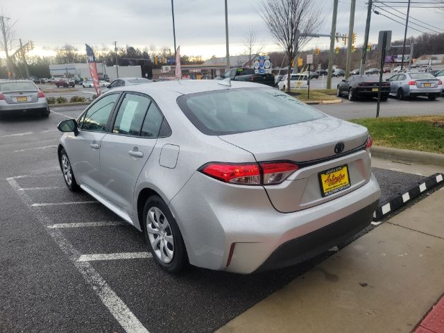 Toyota Corolla LE CVT (Natl) 2024