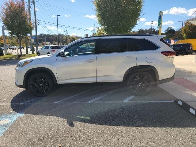 Toyota Highlander XLE V6 AWD (Natl) 2019