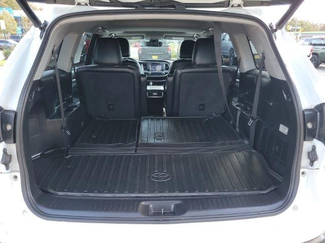 Toyota Highlander XLE V6 AWD (Natl) 2019